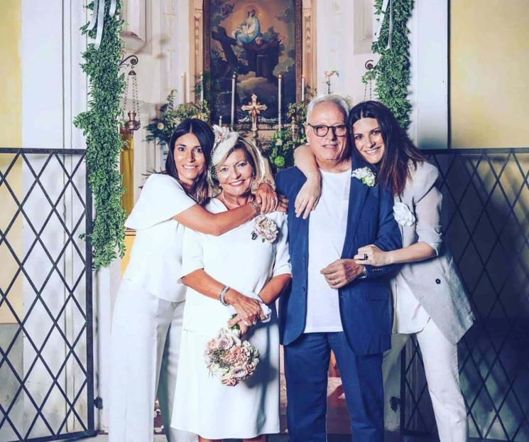 Laura Pausini celebra las bodas de oro de sus papás