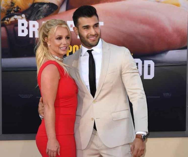 Britney Spears es defendida por su novio en Instagram
