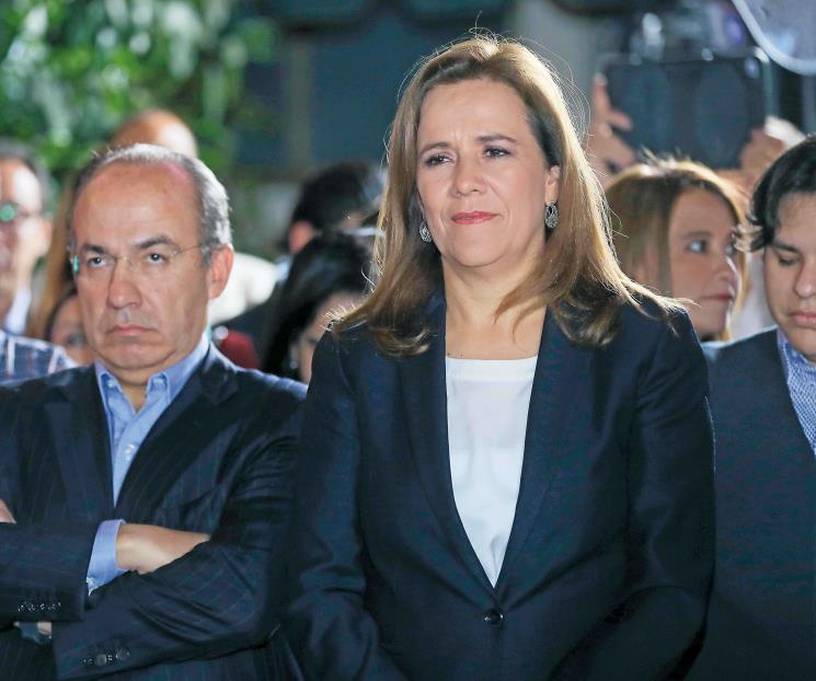 Chocan AMLO y Zavala-Calderón