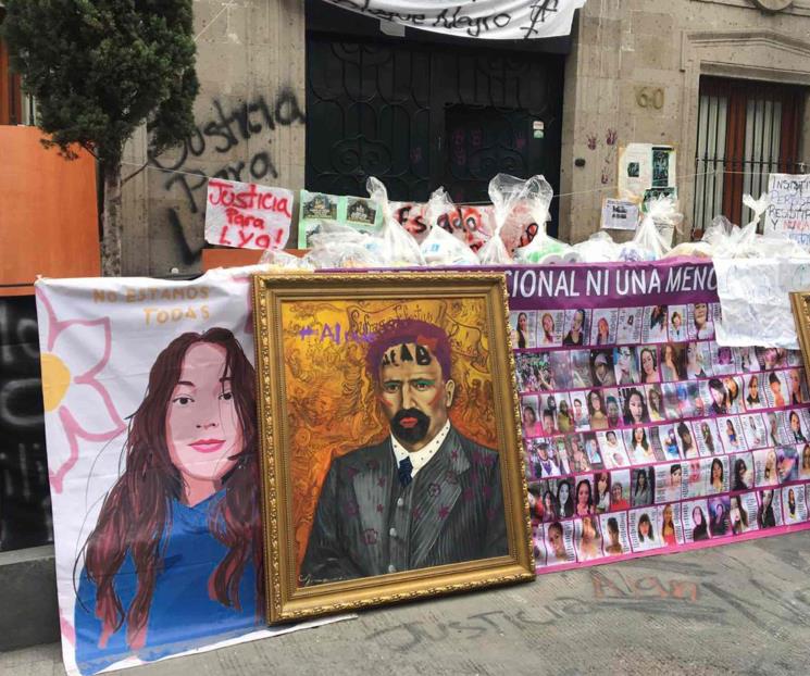 Pintor de retrato de Madero en CNDH se queja por feministas