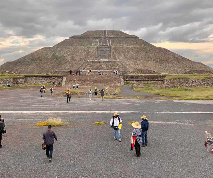 Reportan 700 visitantes en apertura de Teotihuacan
