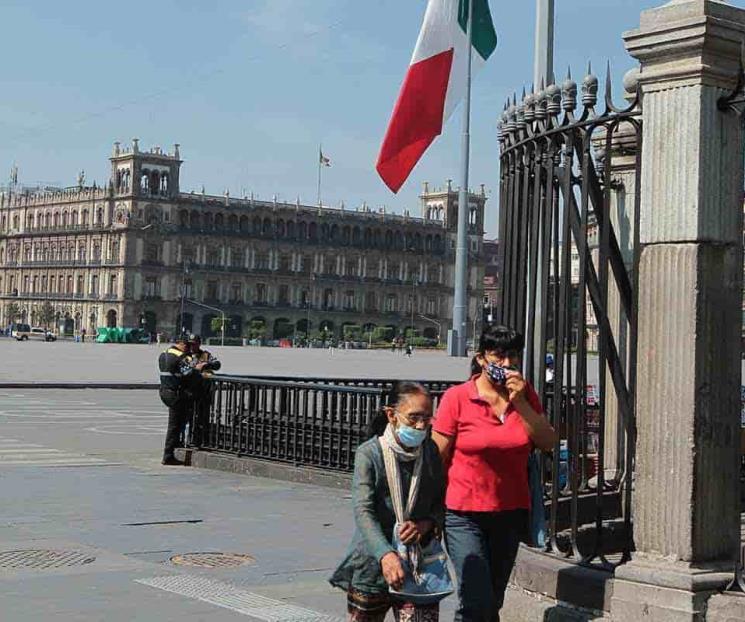 Suspenden actividades de comercio ubicados en Zócalo