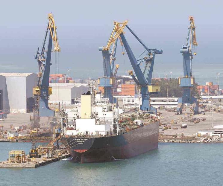 Perfilan pasar el control de puertos a Semar