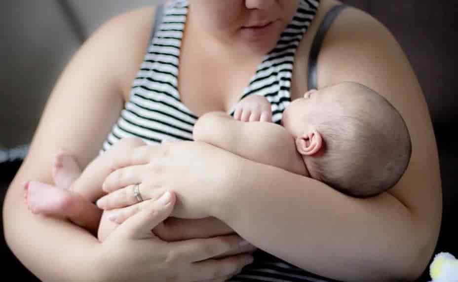 Lactancia no debe detenerse: Leche materna libre de Covid