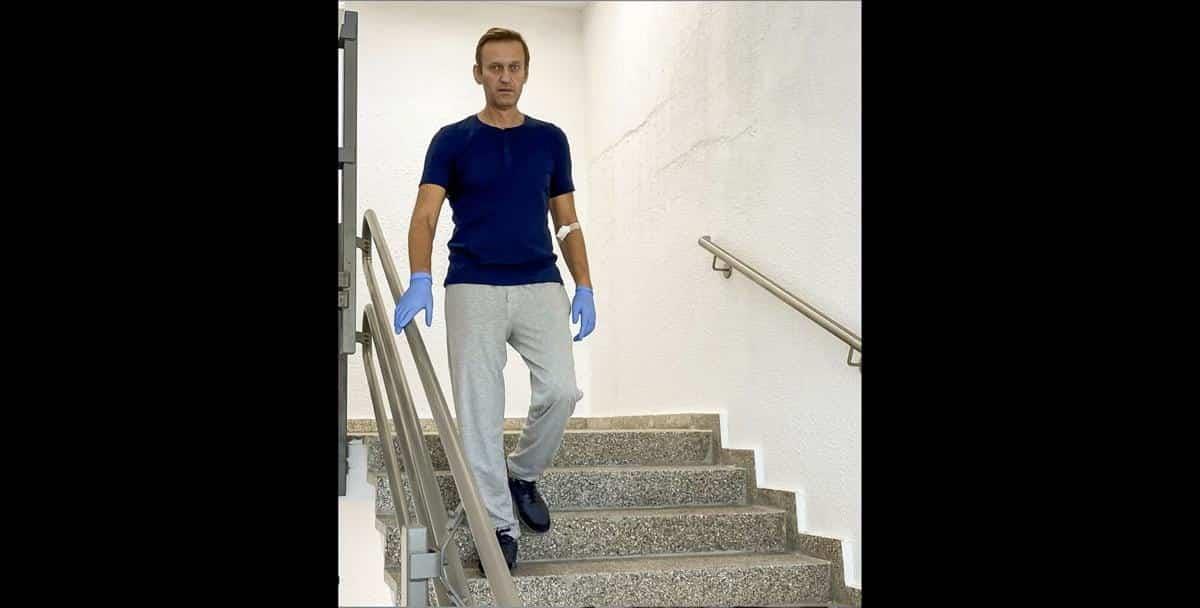 Sale  Alexei Navalny del hospital