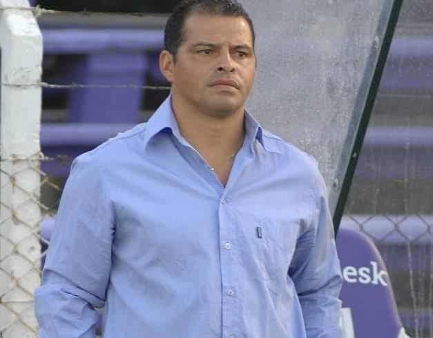 Morales terminará torneo en banquillo de Toluca