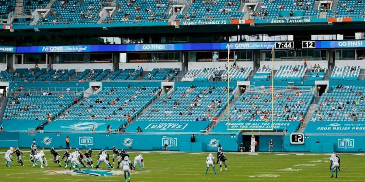 Tres equipos de la NFL reciben permiso para abrir estadios
