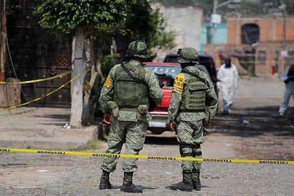 Rafaguean y lanzan granadas a casa en Tonalá; mueren seis