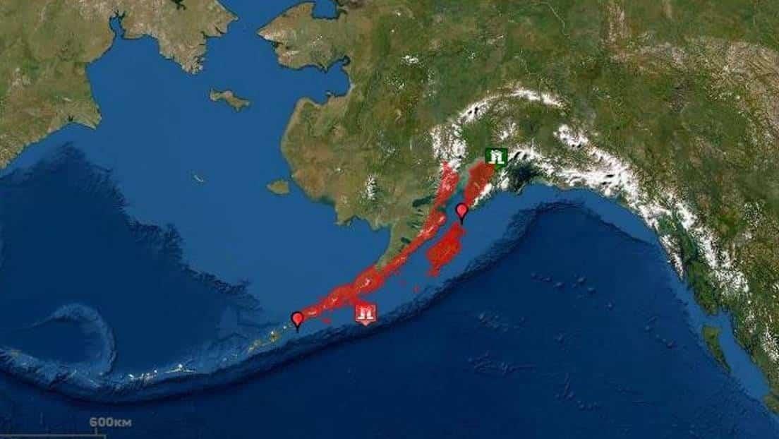 Emiten alerta de tsunami en Alaska