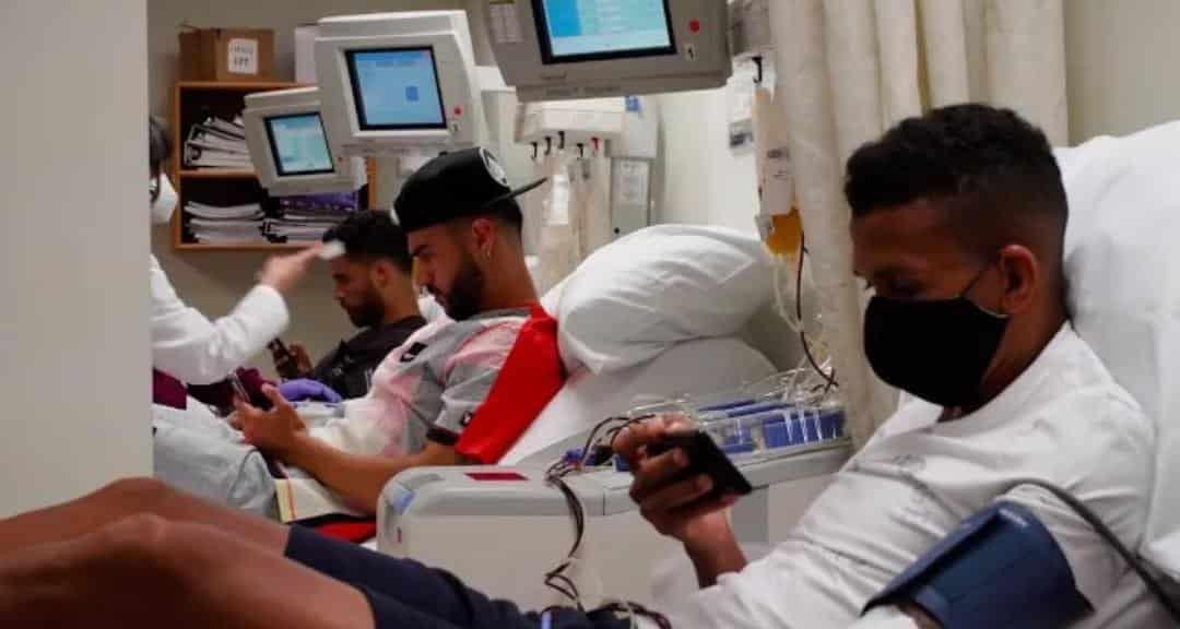 Jugadores y jugadoras de Tigres donan plasma