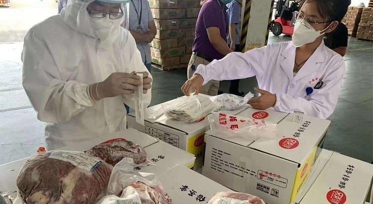 China encuentra rastros de Covid en alimentos importados