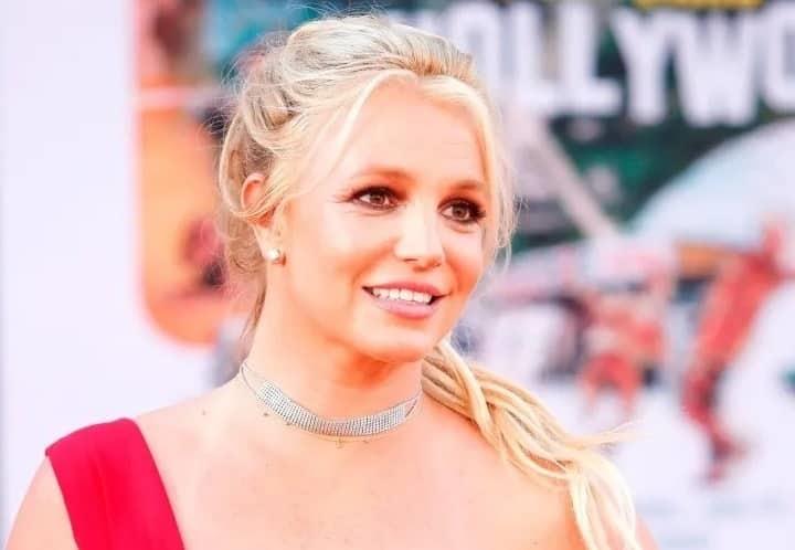 Britney Spears sigue en la lucha por liberarse de su padre