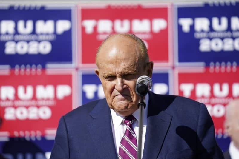 Vuelve Giuliani a los tribunales