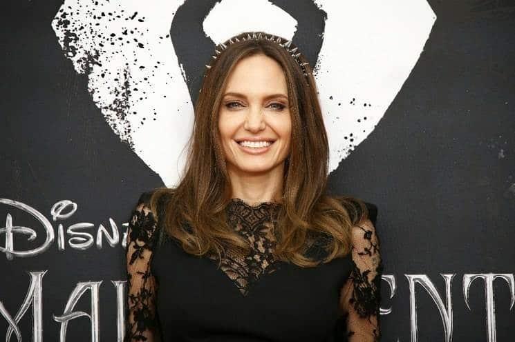 Angelina Jolie dirigirá a Tom Hardy en película
