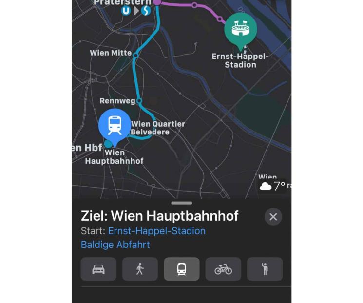 Apple va por Google Maps y actualiza su app con itinerarios