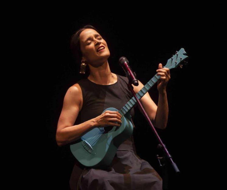 Julieta Venegas cumple 50 años celebrando su música