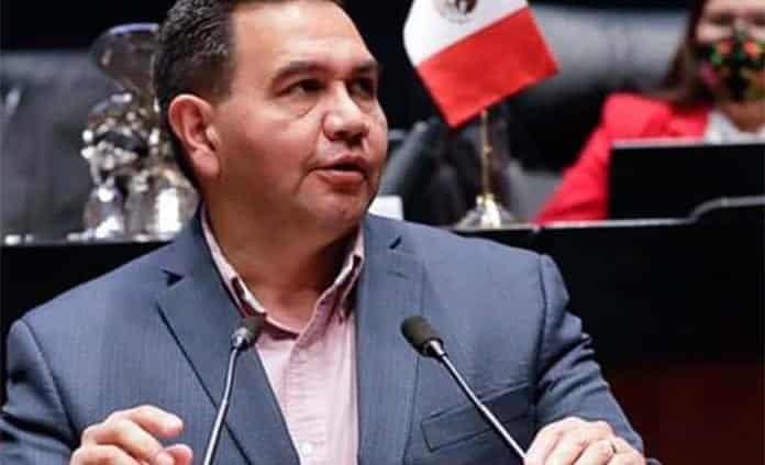 Fiscalía pide desafuero de senador de Morena