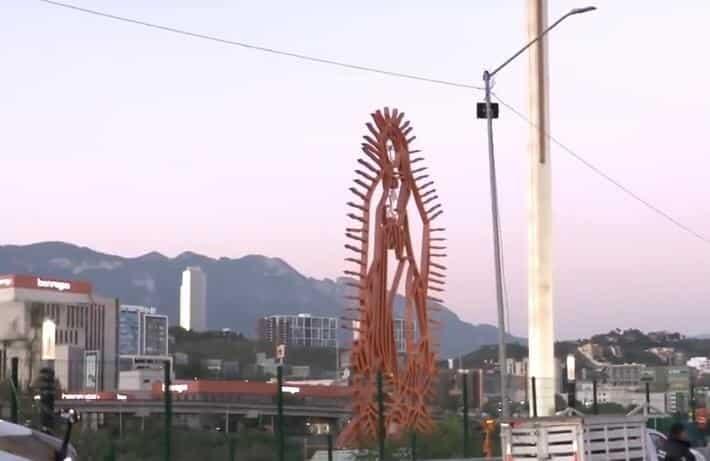 Reinstalan Virgen de Guadalupe en el Río Santa Catarina