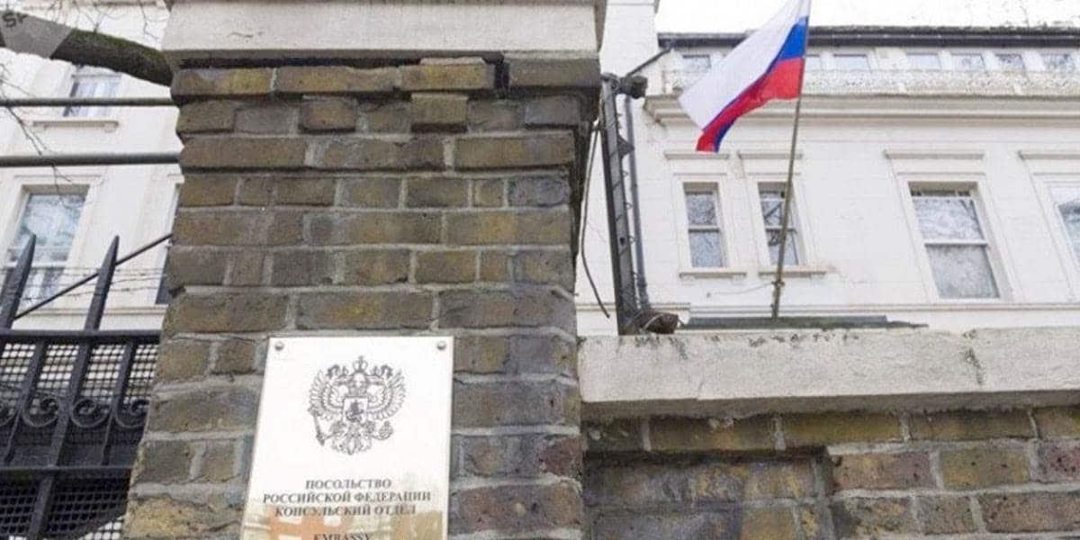 Expulsa Rusia a diplomáticos colombianos