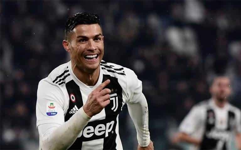 Cristiano Ronaldo es elegido el mejor jugador del siglo