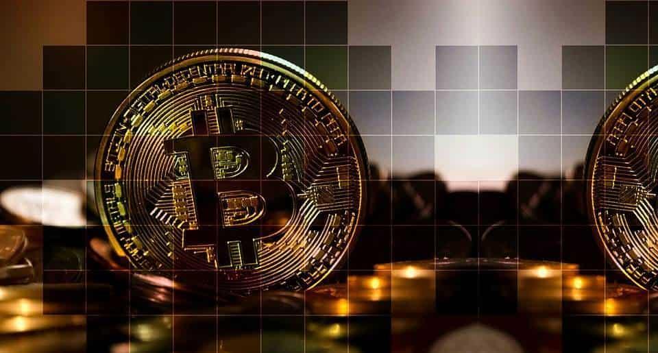 Bitcoin se desploma 20%