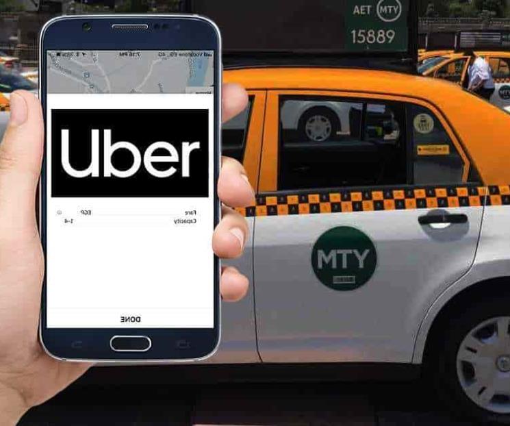 Podrían taxis dar servicio de Uber