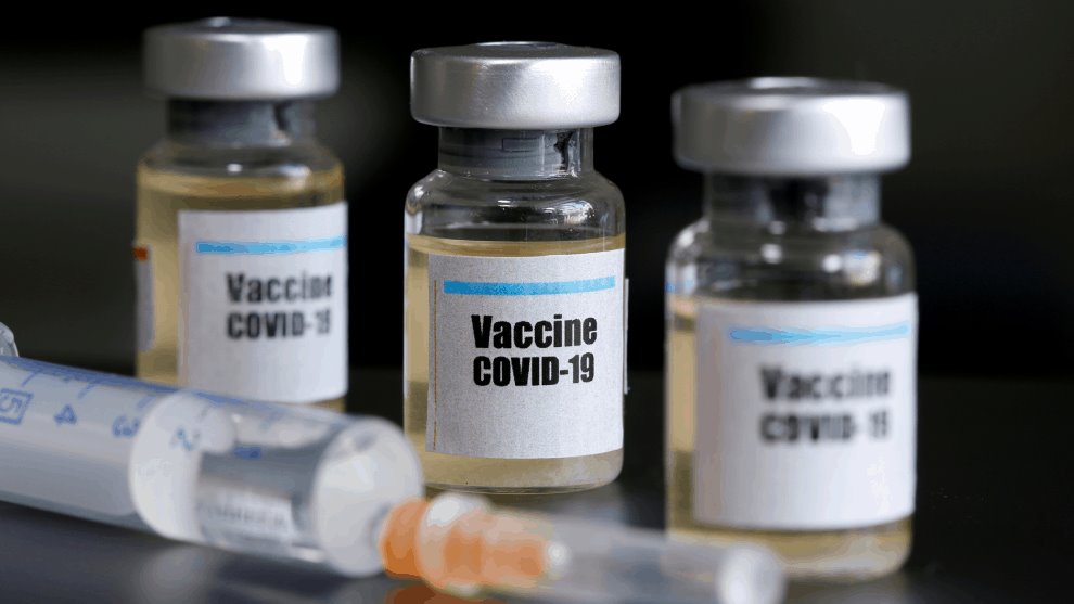 Traerá vacuna rusa con o sin aprobación de Cofepris