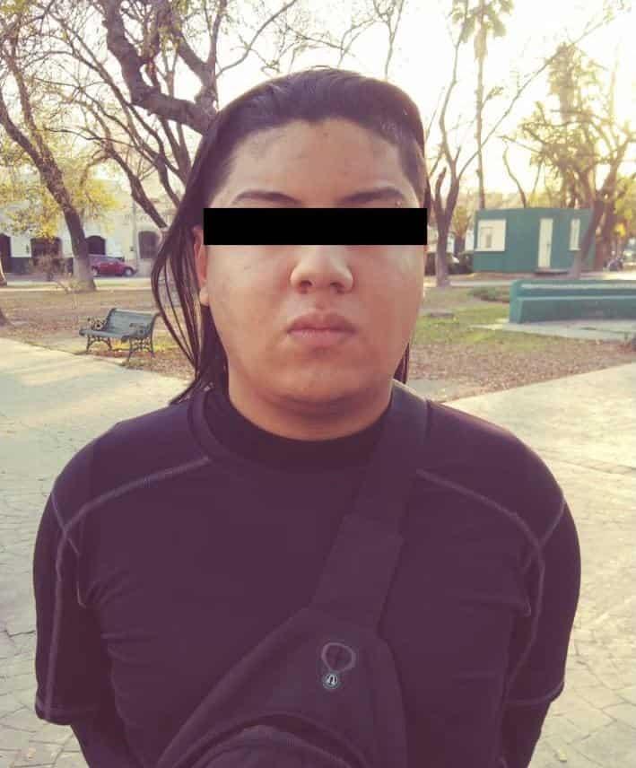 Arrestan a repartidor con droga en Centro de Monterrey
