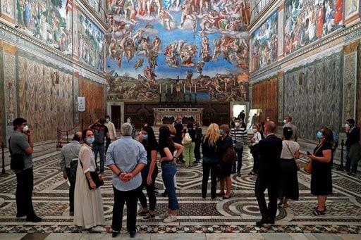 Reabren los Museos Vaticanos