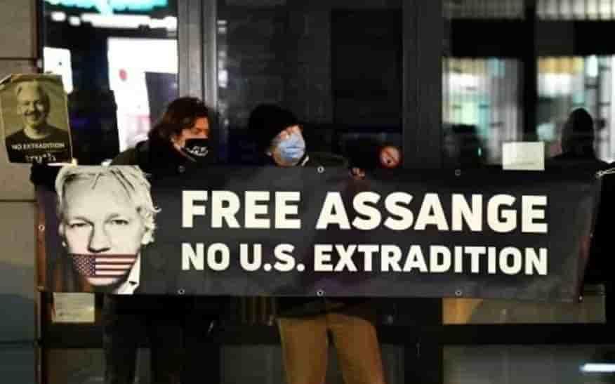 Administración Biden apela negativa a extraditar a Assange