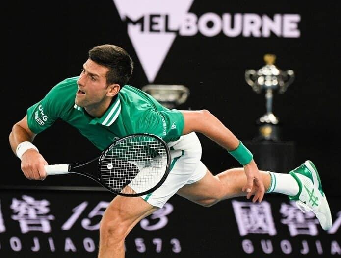 Djokovic supera a Zverev y es semifinalista en Australia