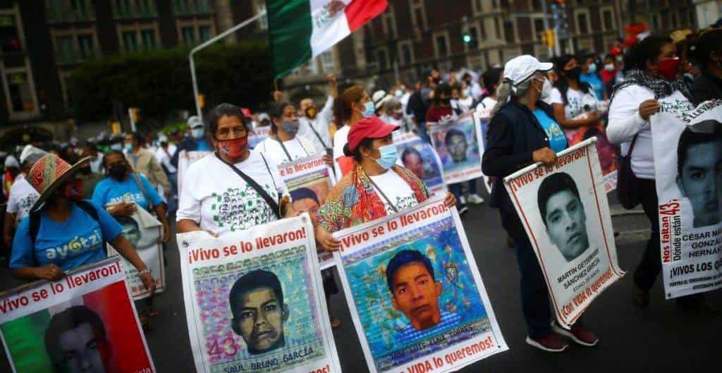 Envían 16 restos a Austria por caso Ayotzinapa