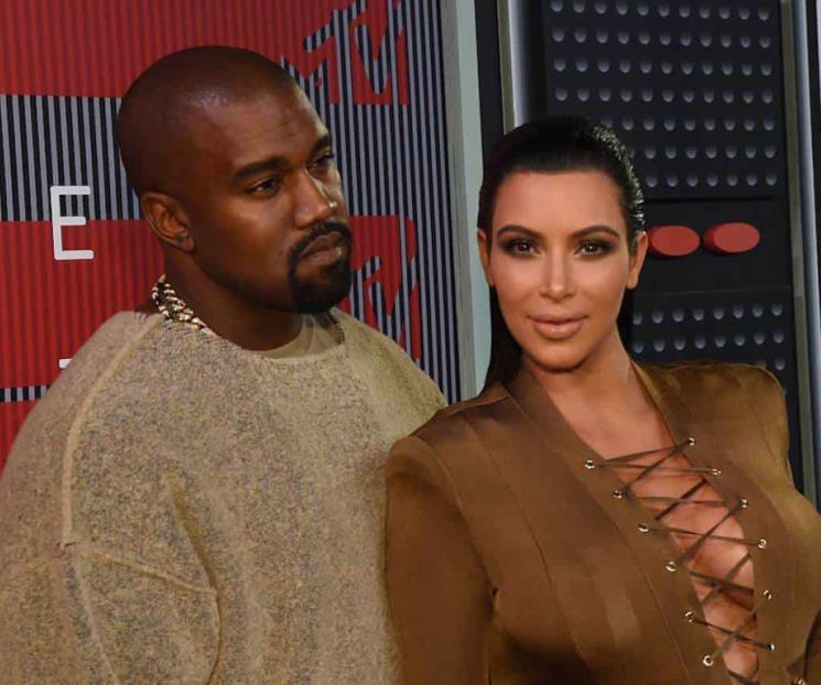 Kim presenta formalmente la demanda de divorcio de Kanye