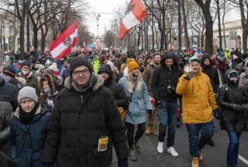 Protestan en Austria contra extrañas restricciones Covid