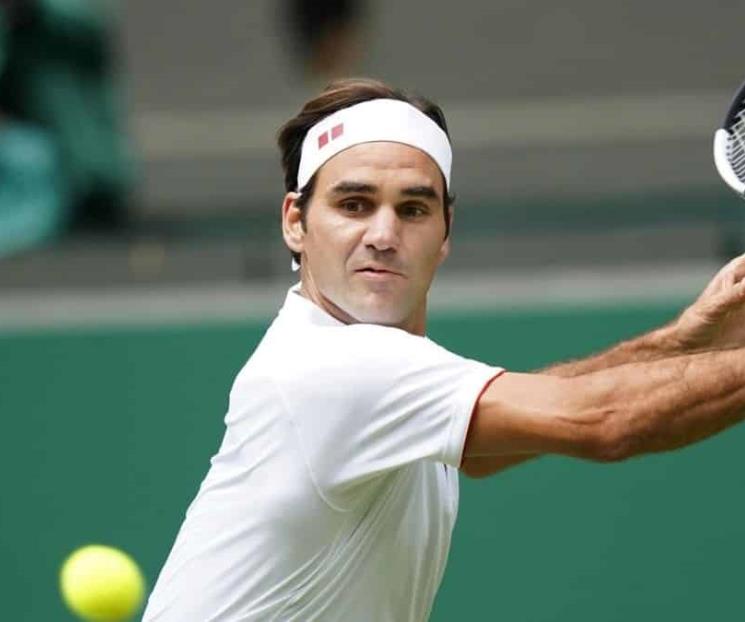 Federer regresa con victoria tras un año de inactividad