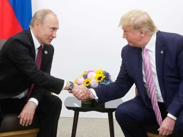 Putin autorizó ayudar a Trump en comicios