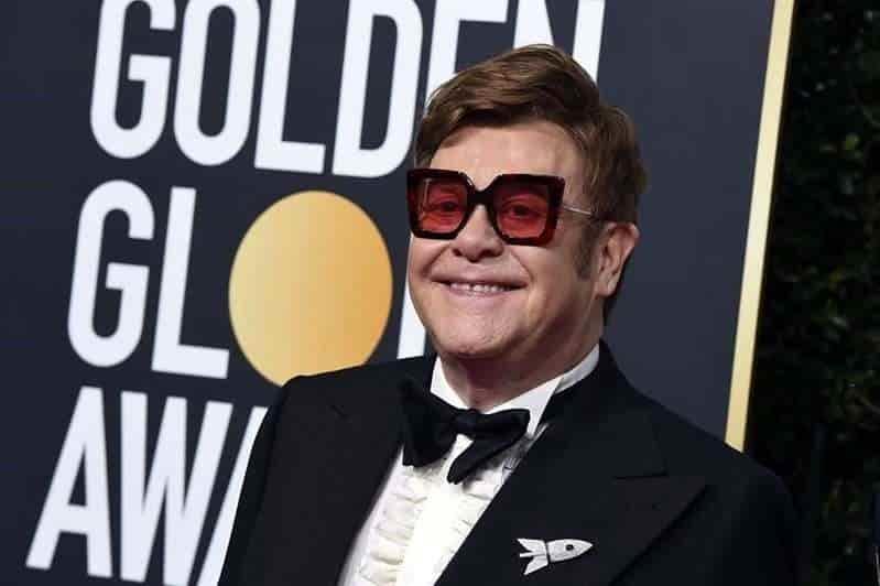 Tacha Elton John al Vaticano de hipócrita