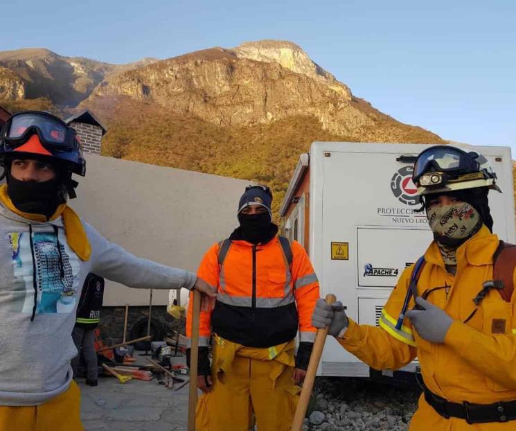 Se suman Durango y Tlaxcala a combate incendio en Santiago