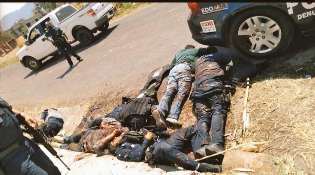 Deja emboscada 13 policías muertos en Edomex