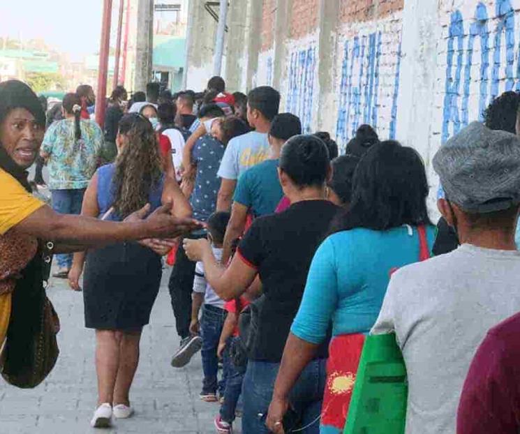 México cierra frontera Sur para viajes no esenciales