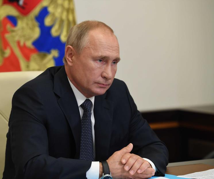 Putin dice que sintió malestares menores tras vacunarse