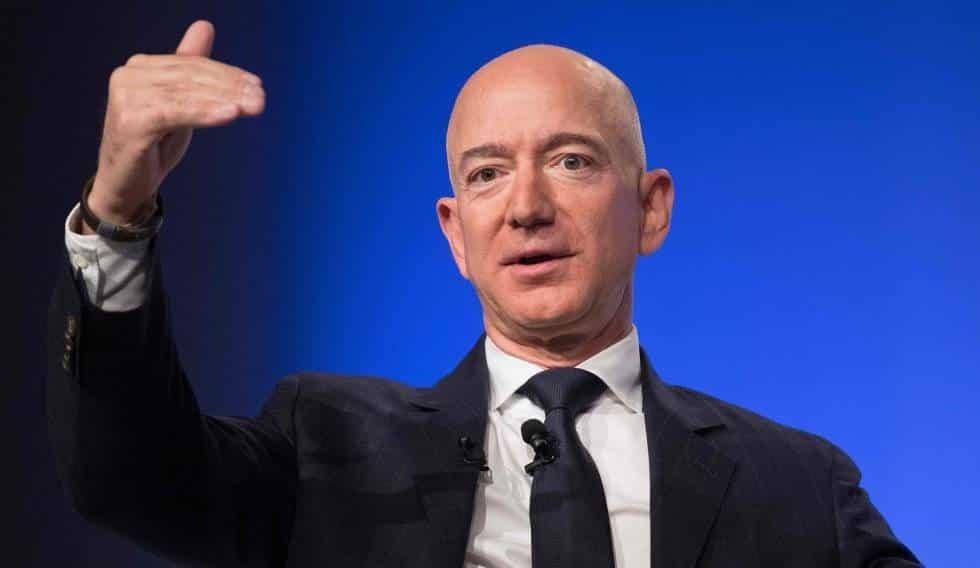 Bezos y Musk encabezan extensa lista de millonarios