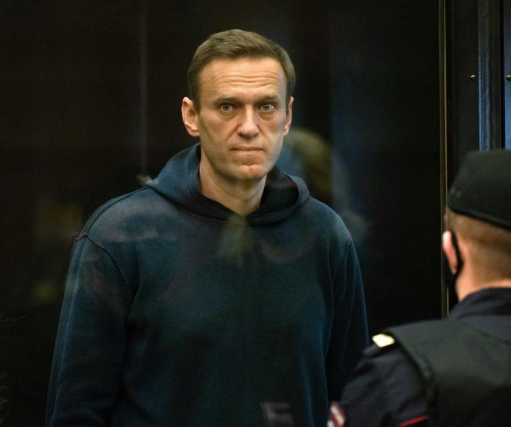 Navalny sufre de dos hernias discales: abogado