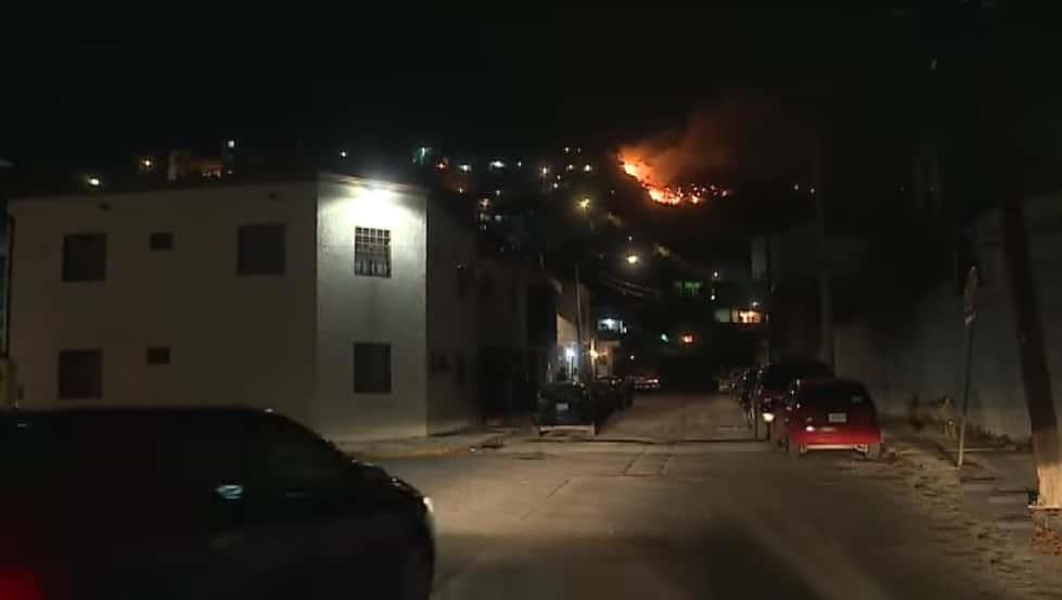 Se incendia cerro en la Colonia Altamira
