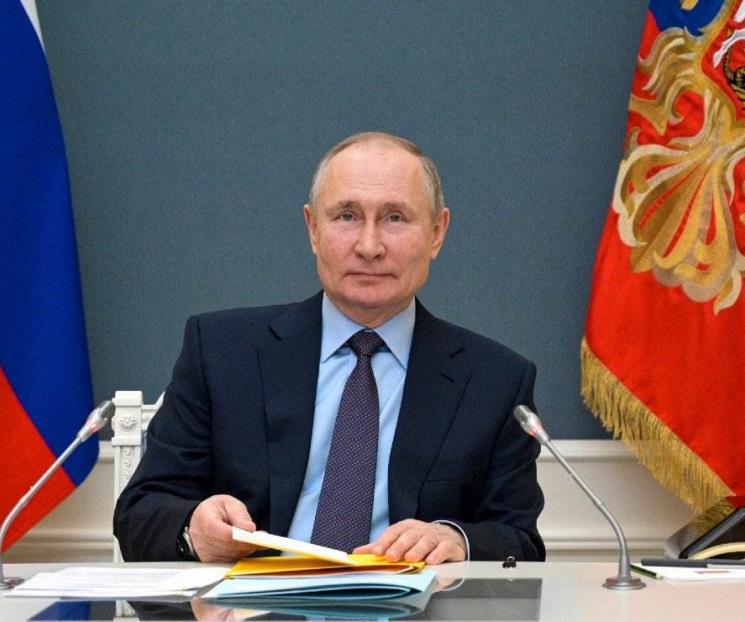 Recibe Putin su segunda dosis de vacuna