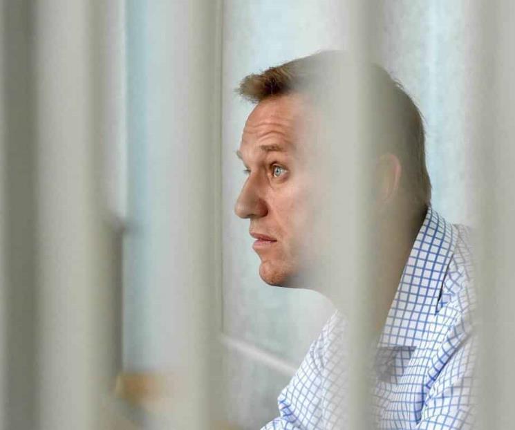 Hospitalizan en Rusia a Aleksei Navalny