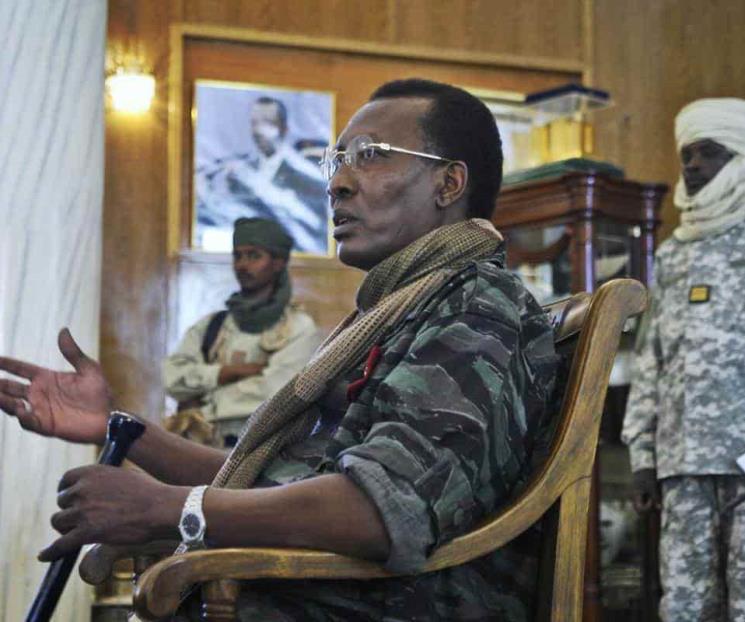 Muere en combate presidente del Chad