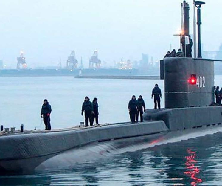 Busca Indonesia submarino desaparecido
