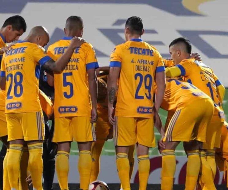 Ferreti define equipo para duelo con Chivas