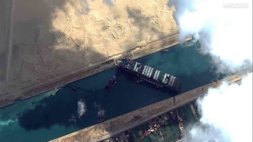Egipto ampliará el Canal de Suez tras el bloqueo